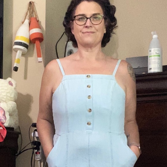 Meet your posher, Kim - Picture 5 of 12